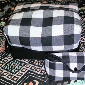 Black/White Plaid Cosmetic Travel Bag